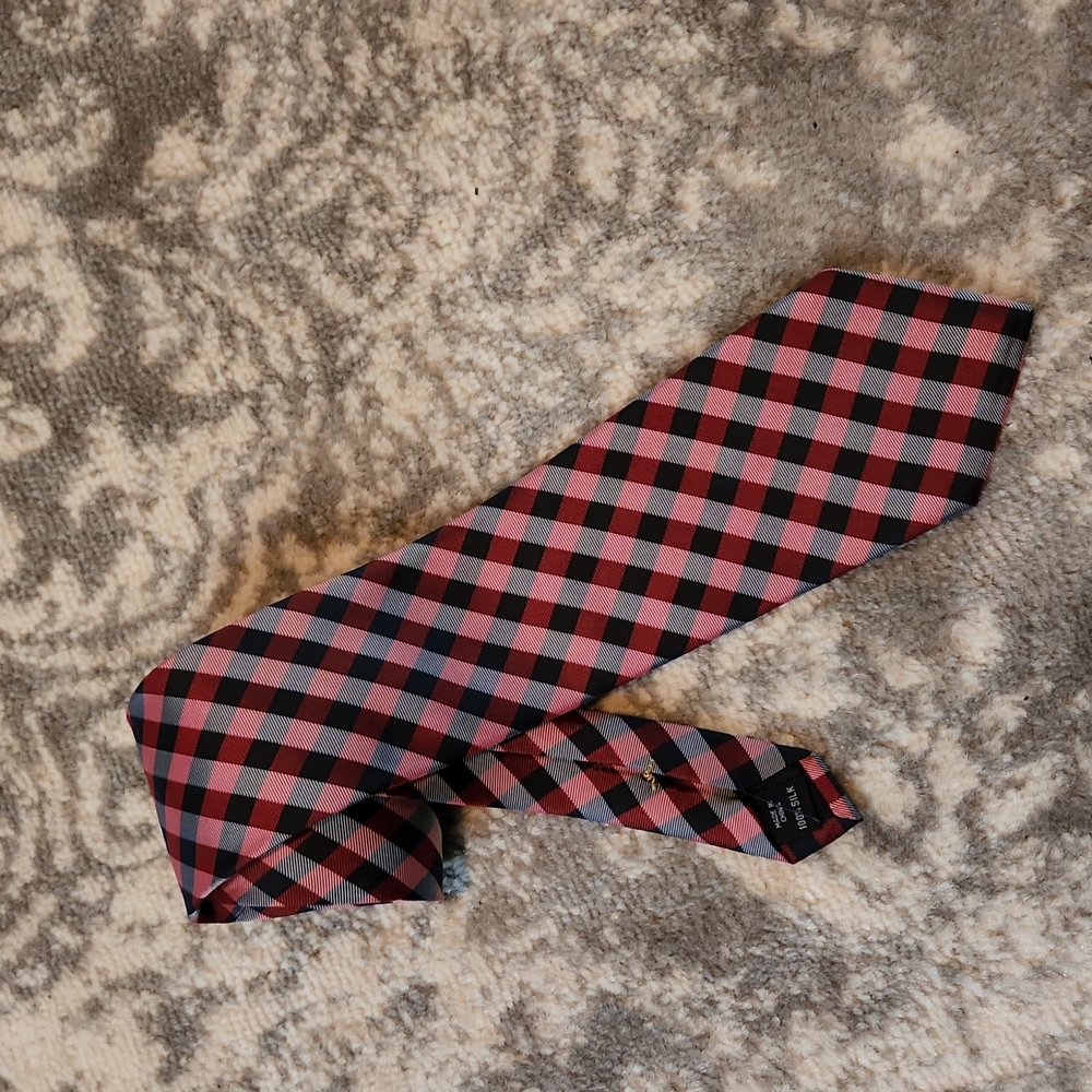 Nautica tie